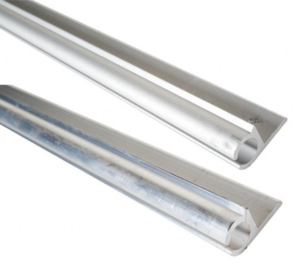 Aluminium tentrail met vlag per meter