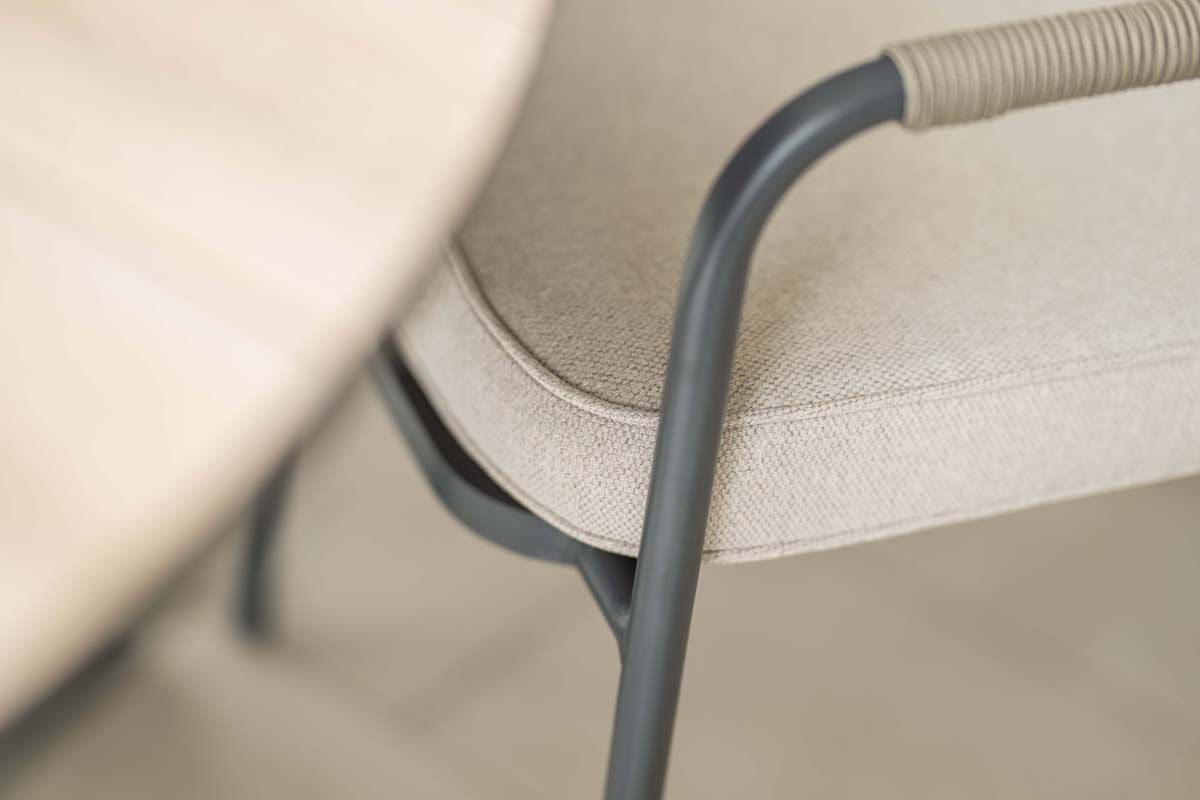 Venice dining stoel desert sand